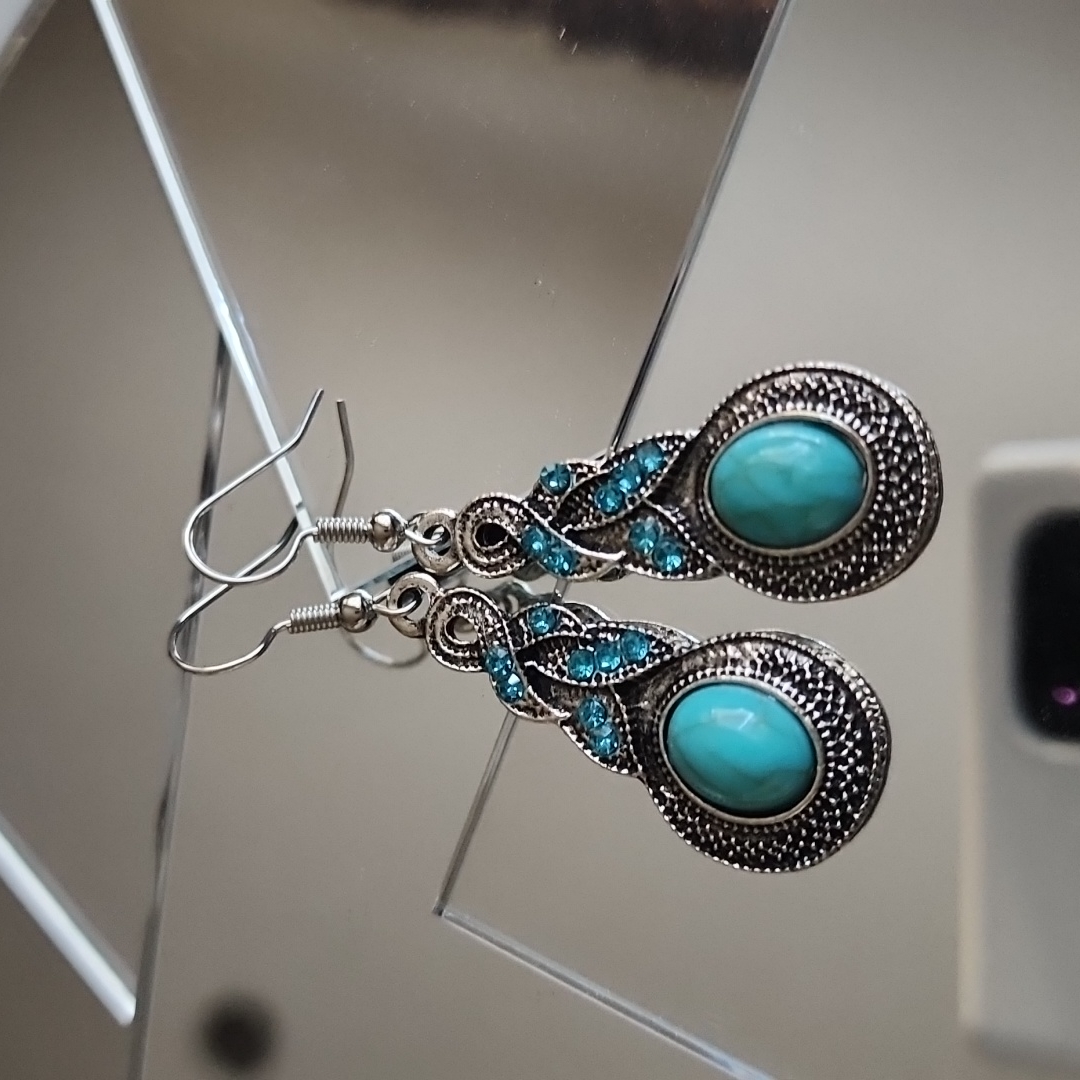 Best Seller Turquoise Dangle Gem Southwest Earrings 20$